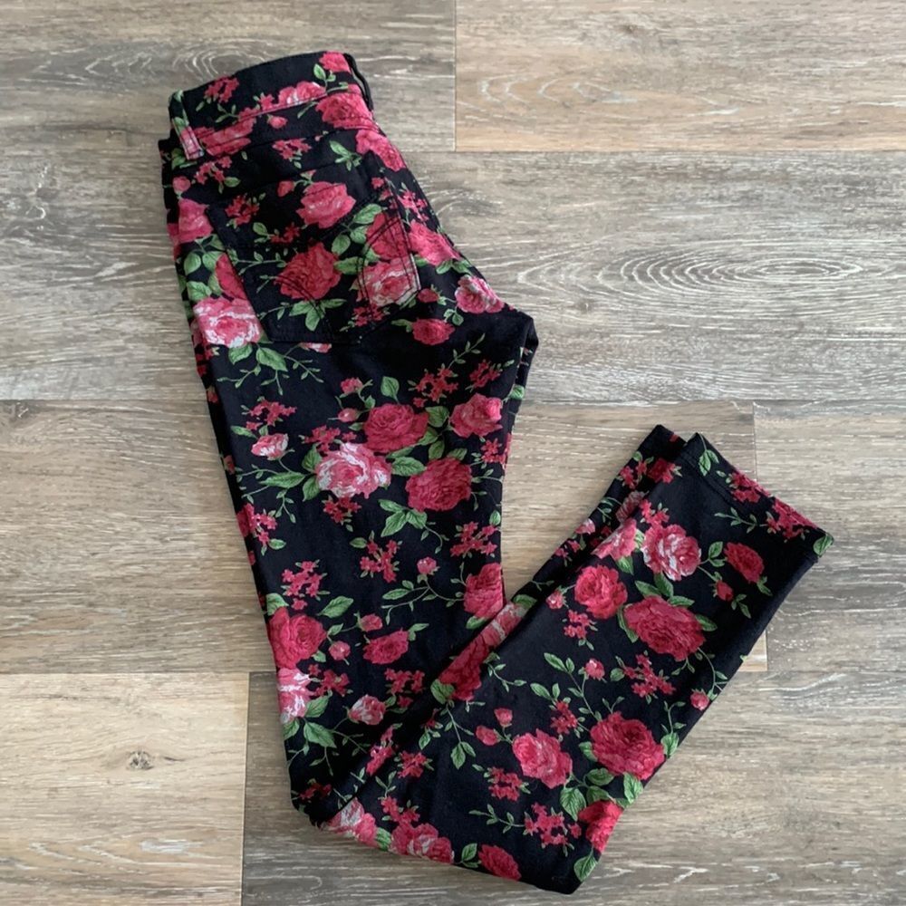 Shinestar low rise rose jegging jeans sz small 0-2